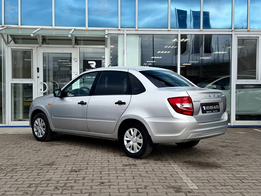 Lada (ВАЗ) Granta, 2021г., передний привод, механика