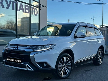 Mitsubishi Outlander, 2019г, полный привод, вариатор