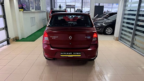 Renault Logan, 2011г, передний привод, механика