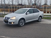 Volkswagen Jetta, 2010г., передний привод, робот