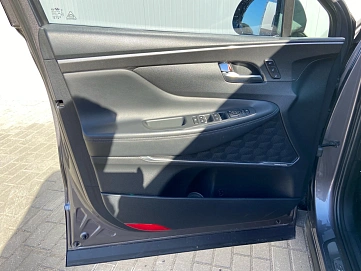 Hyundai Santa Fe, 2021г, полный привод, робот
