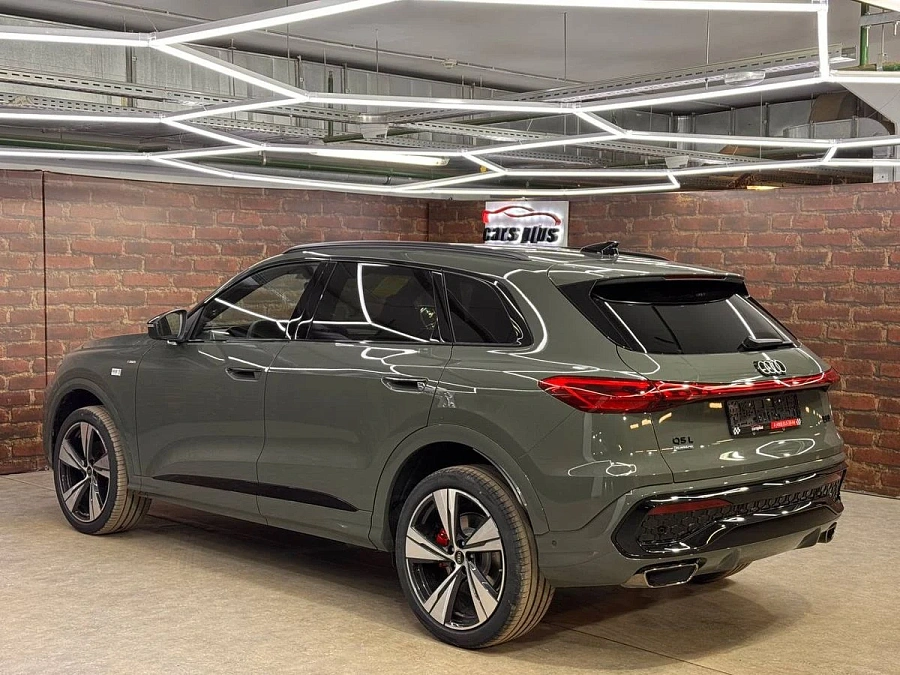 Audi Q5, 2025г., полный привод, робот
