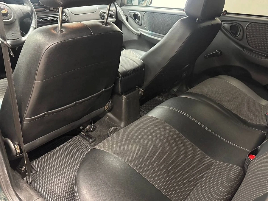 Chevrolet Niva, 2011г., полный привод, механика