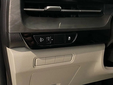 Kia , 2021г., передний привод, автомат