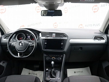 Volkswagen Tiguan, 2020г, передний привод, робот