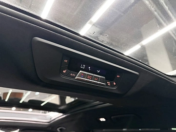 BMW X7, 2023г, полный привод, автомат
