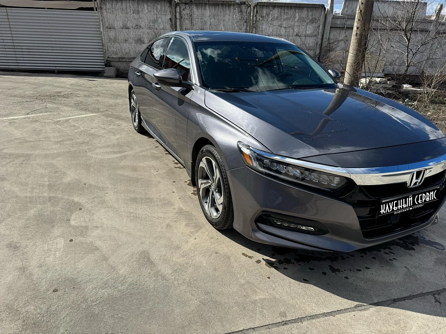 Honda Accord, 2019г., передний привод, вариатор
