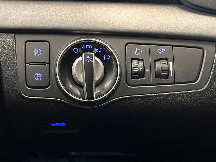 Hyundai i40, 2013г., передний привод, механика