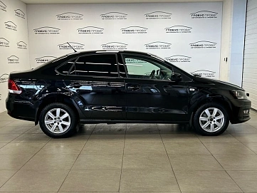 Volkswagen Polo, 2015г, передний привод, автомат