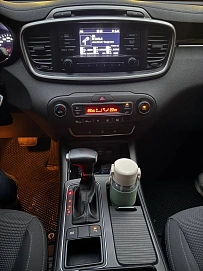 Kia Sorento, 2019г, передний привод, автомат
