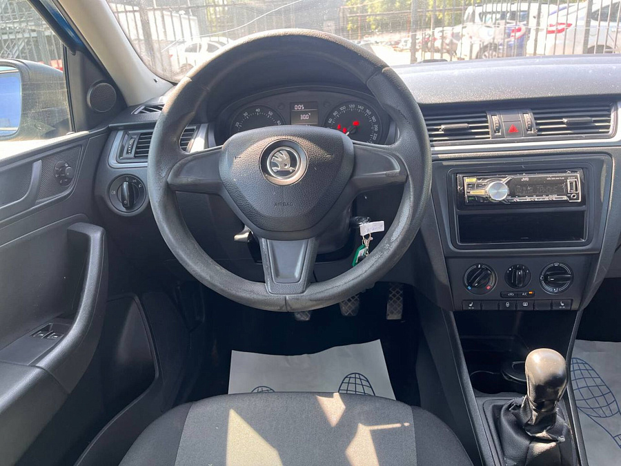 Skoda Rapid, 2014г., передний привод, механика