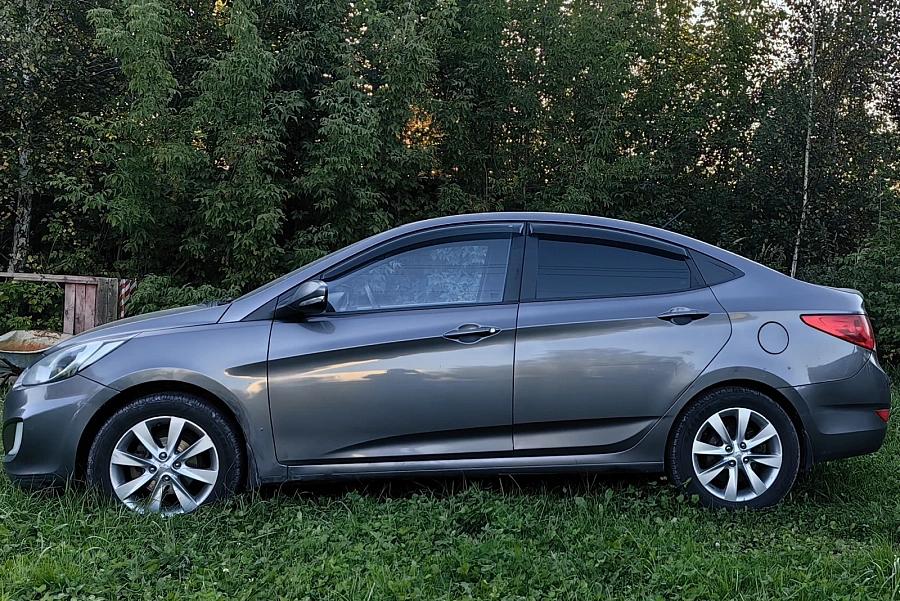 Hyundai Solaris, 2011г., передний привод, механика