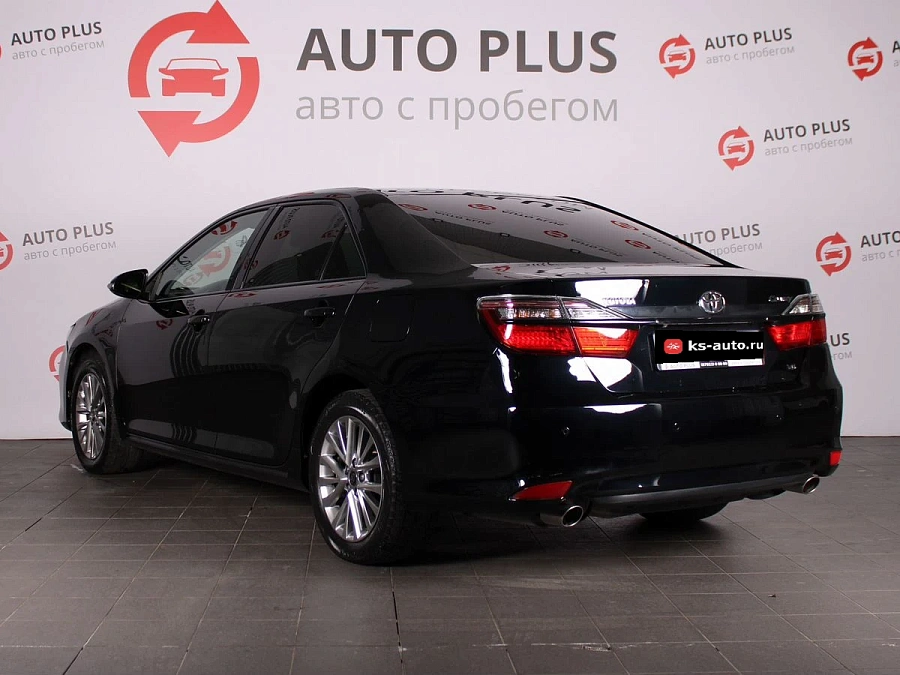 Toyota Camry, 2012г., передний привод, автомат