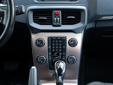 Volvo , 2014г., передний привод, автомат