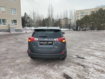 Toyota RAV4, 2014г, полный привод, вариатор