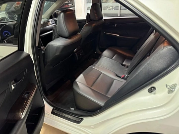 Toyota Camry, 2015г, передний привод, автомат