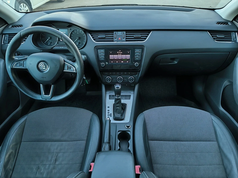 Skoda Octavia, 2014г., передний привод, робот