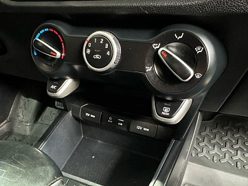 Kia Rio, 2018г., передний привод, автомат