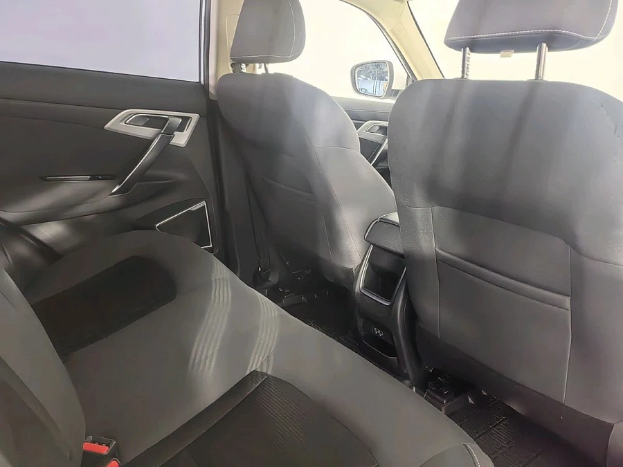 Geely Atlas, 2019г., передний привод, автомат