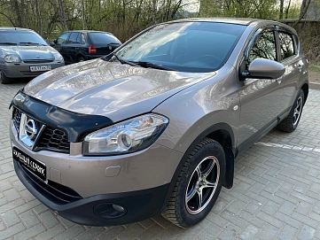 Nissan Qashqai, 2012г, передний привод, механика