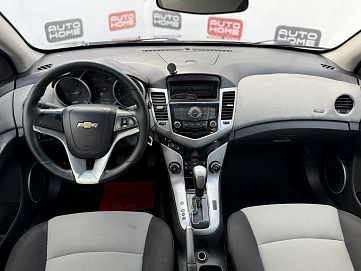 Chevrolet Cruze, 2011г., передний привод, автомат