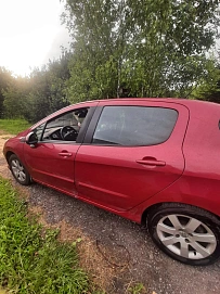 Peugeot 308, 2010г, передний привод, автомат