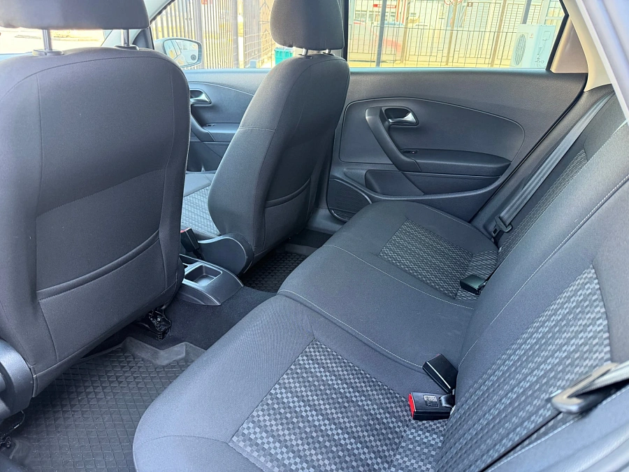 Volkswagen Polo, 2017г., передний привод, механика