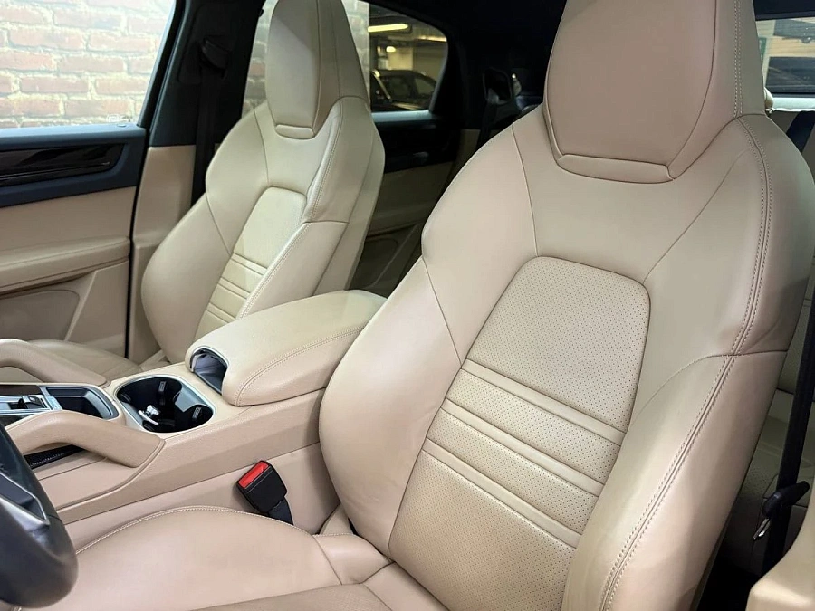 Porsche Cayenne, 2020г., полный привод, автомат