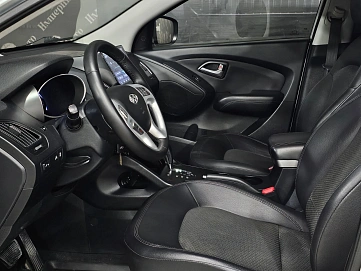 Hyundai ix35, 2011г, передний привод, автомат