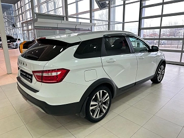 Lada (ВАЗ) , 2021г., передний привод, механика