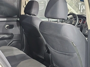 Nissan Tiida, 2008г, передний привод, автомат