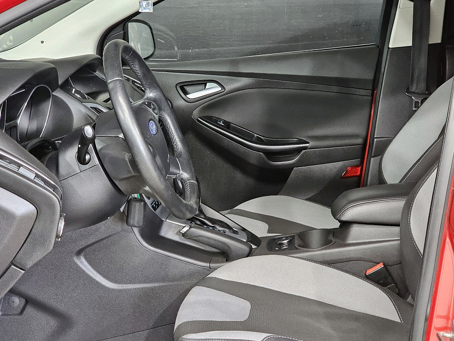 Ford Focus, 2013г., передний привод, робот