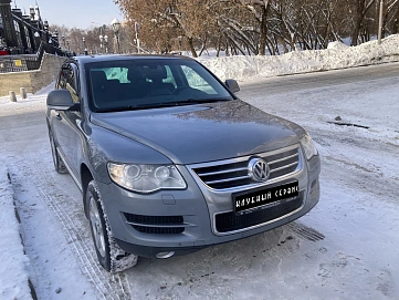 Volkswagen Touareg, 2008г, полный привод, механика