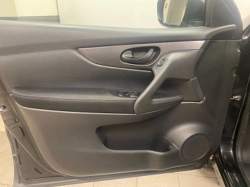 Nissan Qashqai, 2017г, передний привод, вариатор