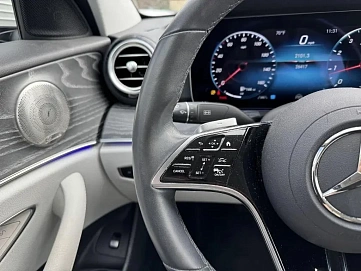 Mercedes-Benz E-Класс, 2022г, задний привод, автомат