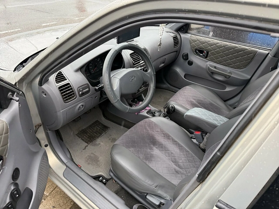 Hyundai Accent, 2008г., передний привод, механика