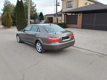 Mercedes-Benz E-Класс, 2010г, задний привод, автомат