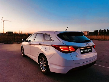 Hyundai i40, 2017г, передний привод, автомат