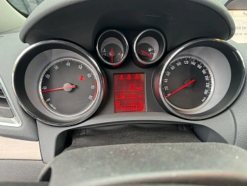 Opel Mokka, 2013г, передний привод, автомат