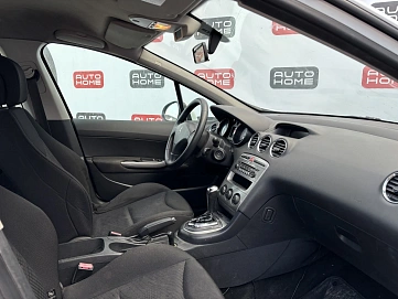 Peugeot 308, 2008г, передний привод, автомат