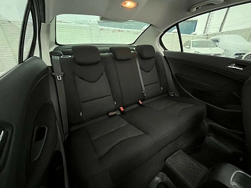 Peugeot 408, 2013г, передний привод, механика