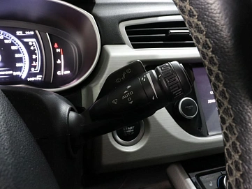 Geely Atlas, 2019г, передний привод, автомат