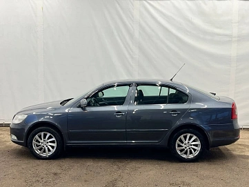 Skoda Octavia, 2010г, передний привод, робот
