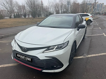 Toyota Camry, 2022г, передний привод, автомат