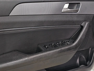 Hyundai Sonata, 2018г, передний привод, автомат