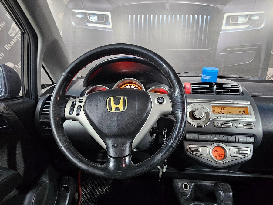 Honda Jazz, 2007г., передний привод, вариатор