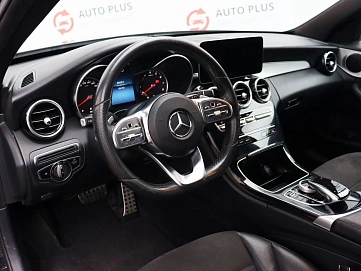 Mercedes-Benz C-Класс, 2019г, задний привод, автомат