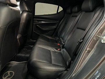 Mazda 3, 2021г, передний привод, автомат