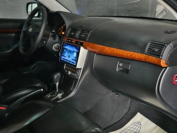 Toyota Avensis, 2007г, передний привод, автомат