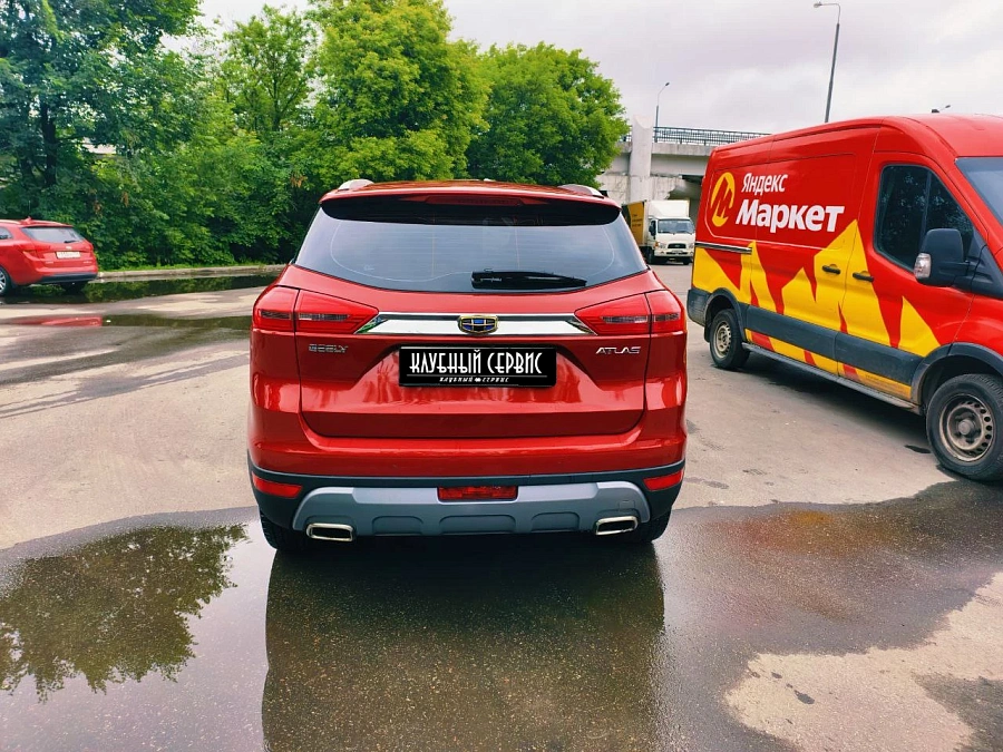 Geely Atlas, 2021г., передний привод, автомат